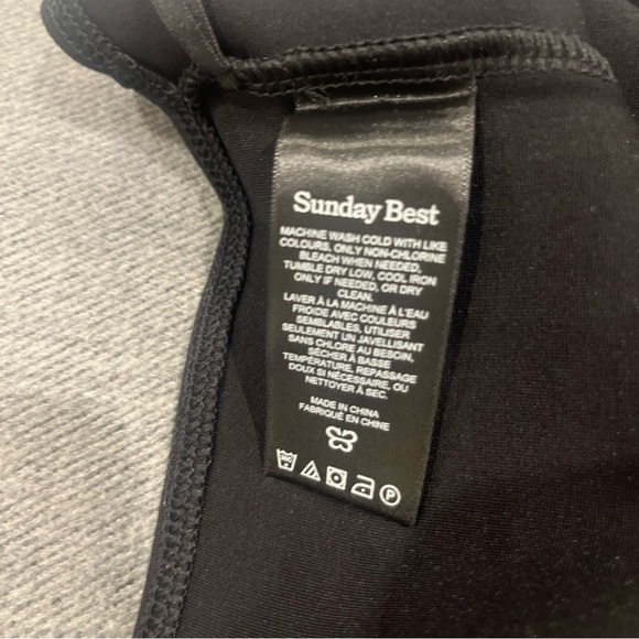 Aritzia Sunday best halter top - Picture 7 of 7